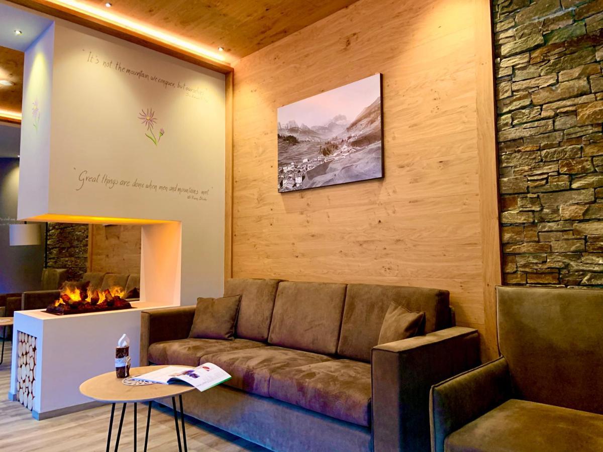Chalet Aster Moena Exterior foto